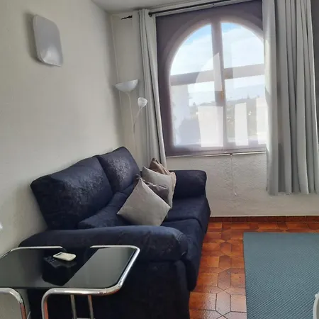 Comfortable One Bedroom 아파트 *