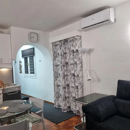 Comfortable One Bedroom 아파트 *